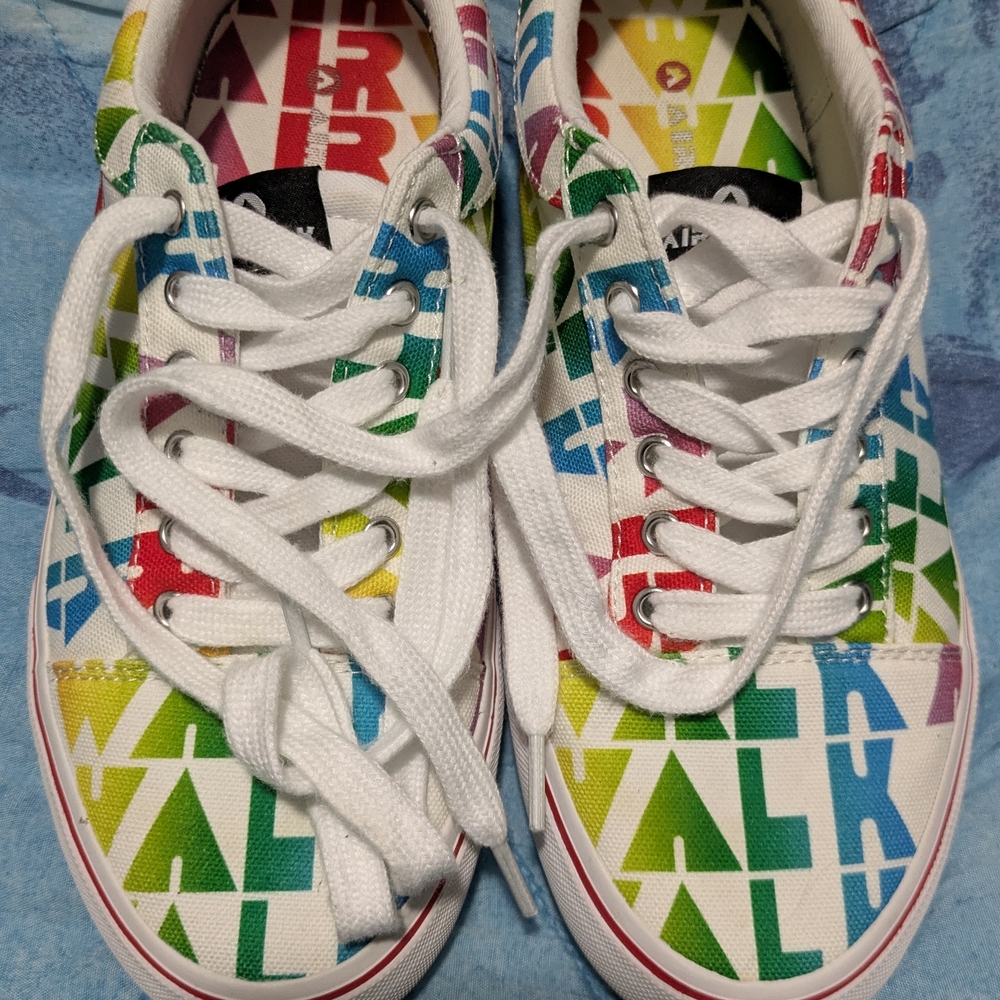 Women's Size 8 Airwalk